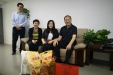 济南市口腔医院中秋节前夕走访慰问对口支援职工家庭