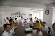 济南市口腔医院正畸科医生中午加班学习