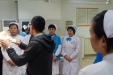 市口腔组织护士进行设备操作培训