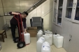 市口腔药剂科保障临床蒸馏水供应