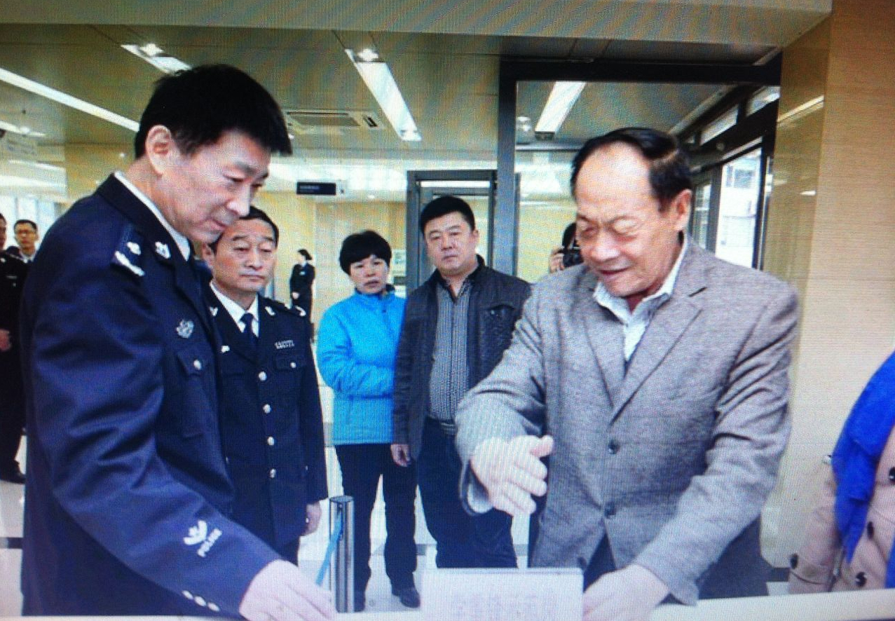市民巡访团实地参观