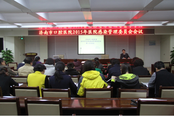 杜院长进行会议总结