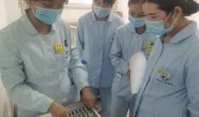 濟南市口腔醫院特診科開展牙周疾病護理常規培訓操作