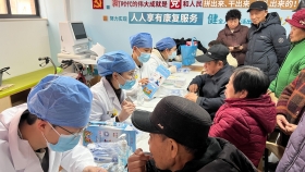 爱心义诊进社区，口腔健康暖人心
